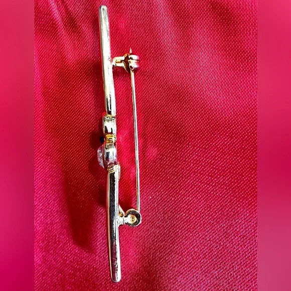 Gold Brooch - Picture 5 of 5